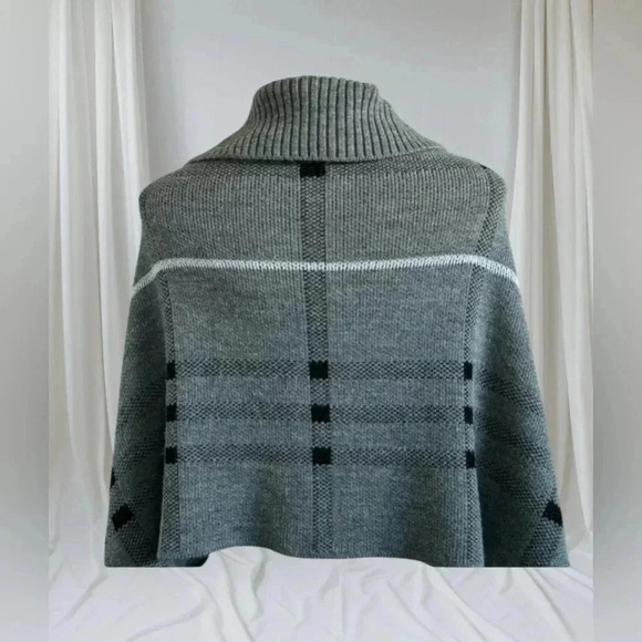 💟💎Vintage Poncho/Shawl Sweater - Picture 3 of 14